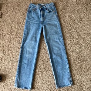 Levi’s Ribcage Straight, size 23